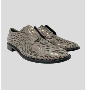 Robert Clergerie Round Toe Suede Oxfords With Metallic Silver